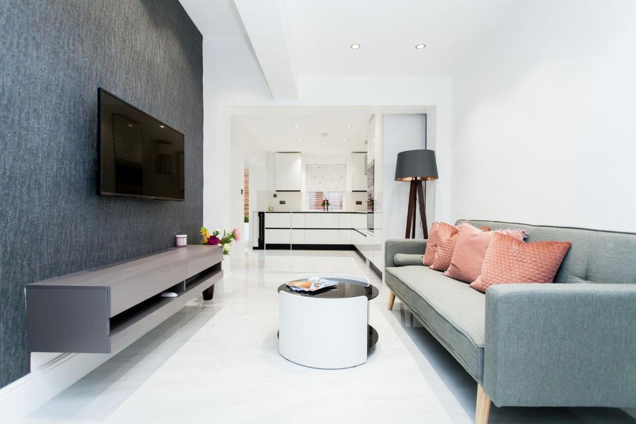 Luxury Escapes @ Victoria Apartment London